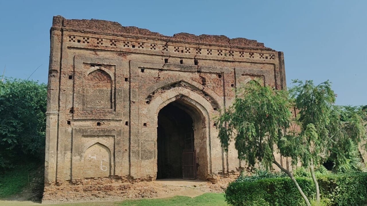 यूपी का रहस्यमयी किला, जहां पूरी बारात हो गई थी गायब; लोग कहते हैं भूतों का बसेरा