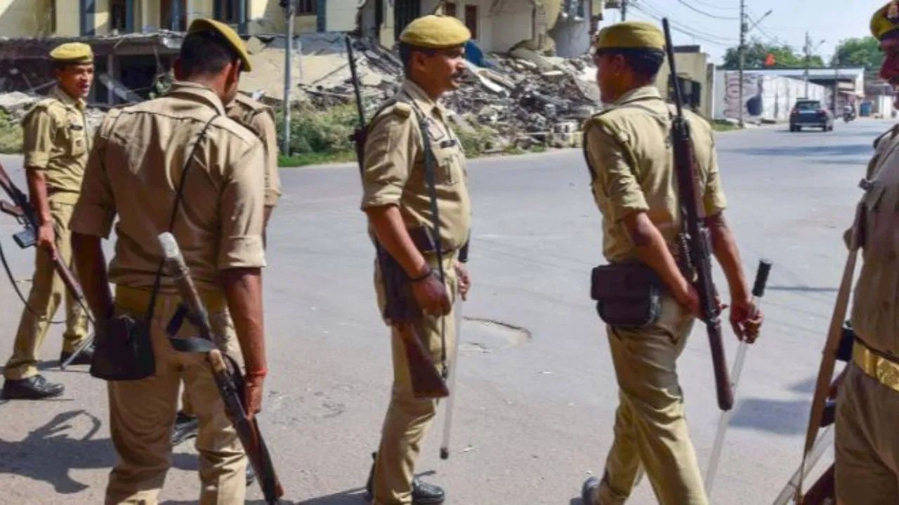 चाची के मर्डर के लिए भतीजे ने दी 5 लाख की सुपारी, हत्या नहीं कर पाया तो चेन छीन कर भागा आरोपी, फिर…
