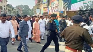 UP के स्कूलों में अनिवार्य होगा ‘वंदे मातरम’, एकता यात्रा में गरजे CM योगी, बोले- दफनाने होंगे विभाजनकारी इरादे