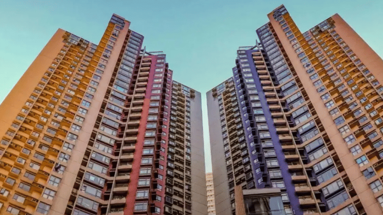 UP के शहरों में जर्जर मकानों की जगह बनेंगी मॉर्डन हाई-राइज बिल्डिंग्स