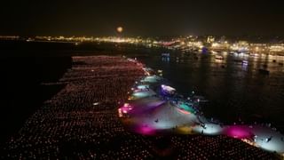 फीका पड़ गया स्वर्ग का वैभव, 20 लाख दीयों की रोशनी में निखर उठी काशी; आप भी देखें देव दीपावली की तस्वीरें