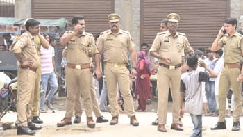 महिला कांस्टेबल की शादी तुड़वाई, अब वीडियो वायरल कर मांगी रंगदारी; FIR