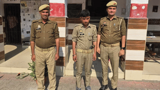 5 हजार दो या एनकाउंटर…संभल में पकड़ा गया फर्जी पुलिसवाला पकड़ा, जूतों ने ऐसे कर दिया बेनकाब