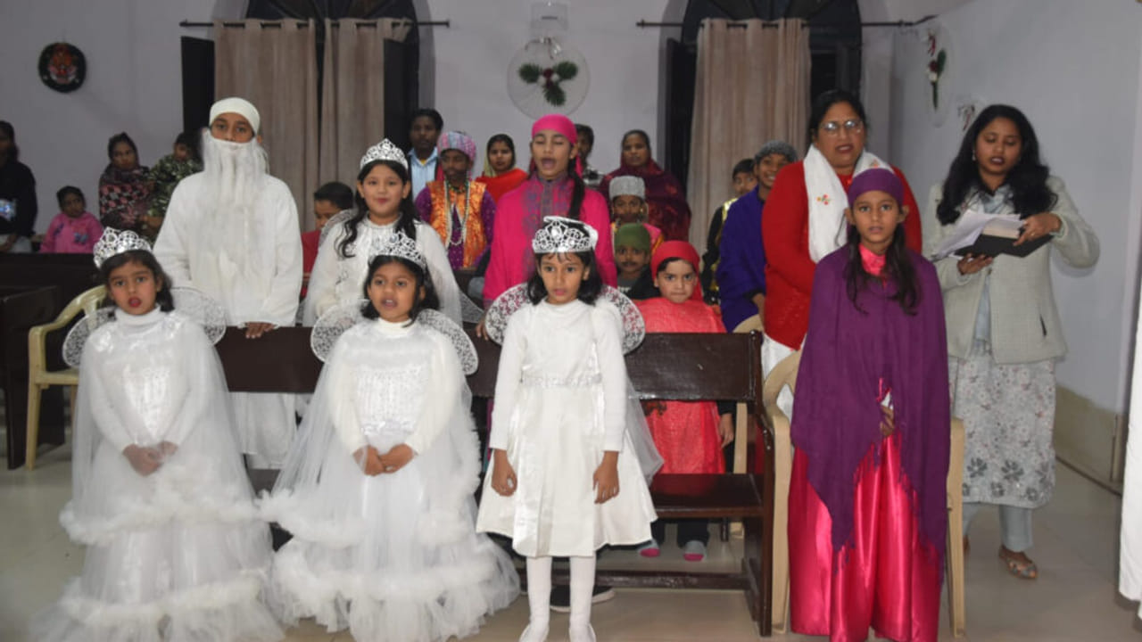 मुरादाबाद में स्थित है 151 साल पुराना चर्च, शिल्पकला और विरासत का अनोखा संगम- Photos