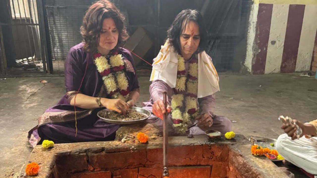 अमेरिकी जोड़े ने काशी में रचाई शादी, जेसन और लॉरा ने महादेव को साक्षी मान लिए सात फेरे- Photos