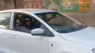 आगरा में कमाल हो गया; चार पहिया गाड़ी का कट गया बिना हेलमेट का चालान