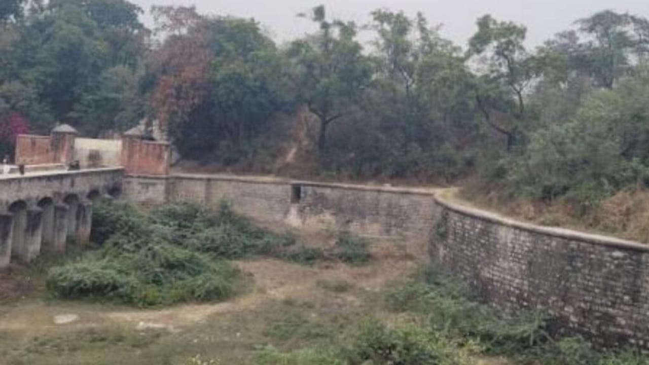 यूपी के इस फोर्ट को क्यों कहते हैं ‘बौना चोर किला’? हैरान कर देगा रहस्य; PHOTOS