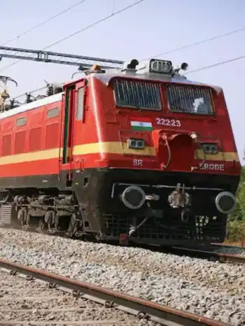 अब और महंगे हो गए ट्रेन टिकट! जनरल से AC तक का बढ़ा किराया; दिल्ली की यात्रा हुई इतनी महंगी
