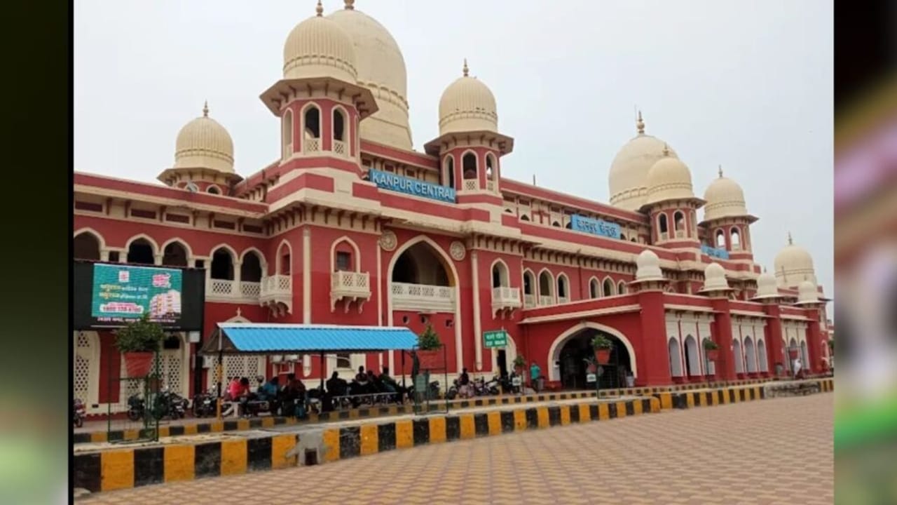 UP में है देश का इकलौता रेलवे स्टेशन, जिसके कोड में है ‘बैरक’, ब्रिटिश राज से कनेक्शन; PHOTOS