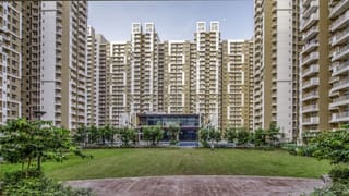 महागुन मायवुड्स सोसायटी की कटी बिजली, अंधेरे में 5 हजार परिवार; जानें क्या है वजह