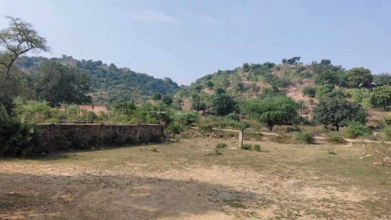 विंध्य पर्वत का क्यों झुका है सिर? हैरान कर देगी ये कहानी; देखें Photos