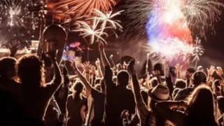 नोएडा में नए साल के जश्न पर DM का कड़ा ‘पहरा’, पार्टी के लिए परमिशन जरूरी; जान लें पूरी गाइडलाइन