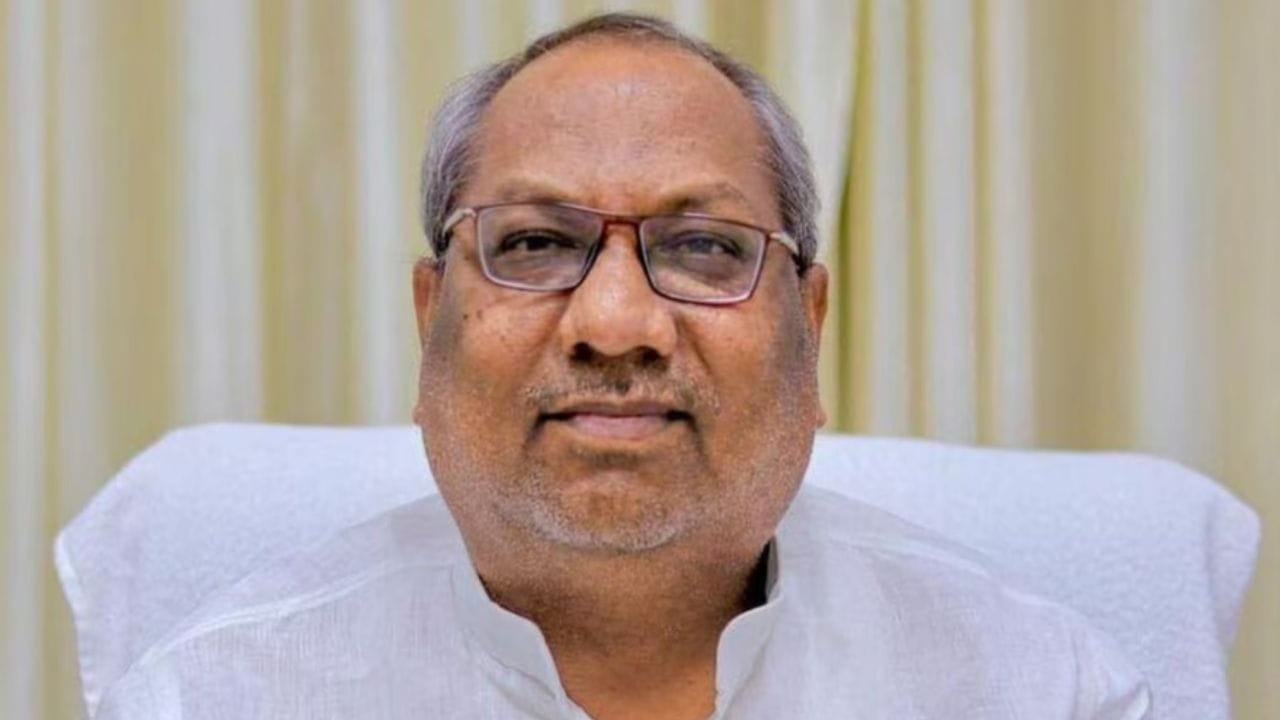 कहीं और छूते तब क्या होता? नीतीश के वीडियो पर बोले संजय निषाद, दी सफाई