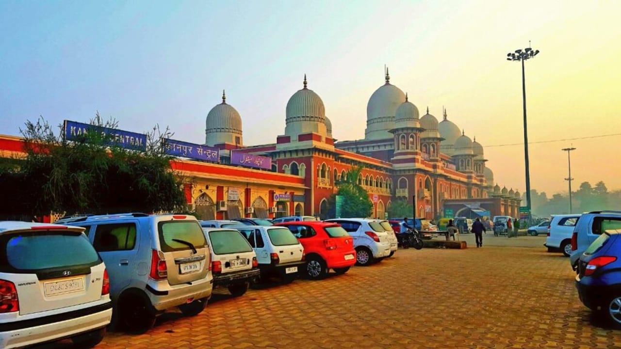 UP में है देश का इकलौता रेलवे स्टेशन, जिसके कोड में है ‘बैरक’, ब्रिटिश राज से कनेक्शन; PHOTOS