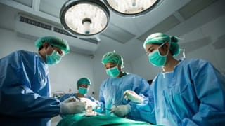 यूपी में आयुर्वेदिक डॉक्टर भी अब कर सकेंगे छोटे-मोटे ऑपरेशन, जल्द मिल सकती है कैबिनेट की मंजूरी