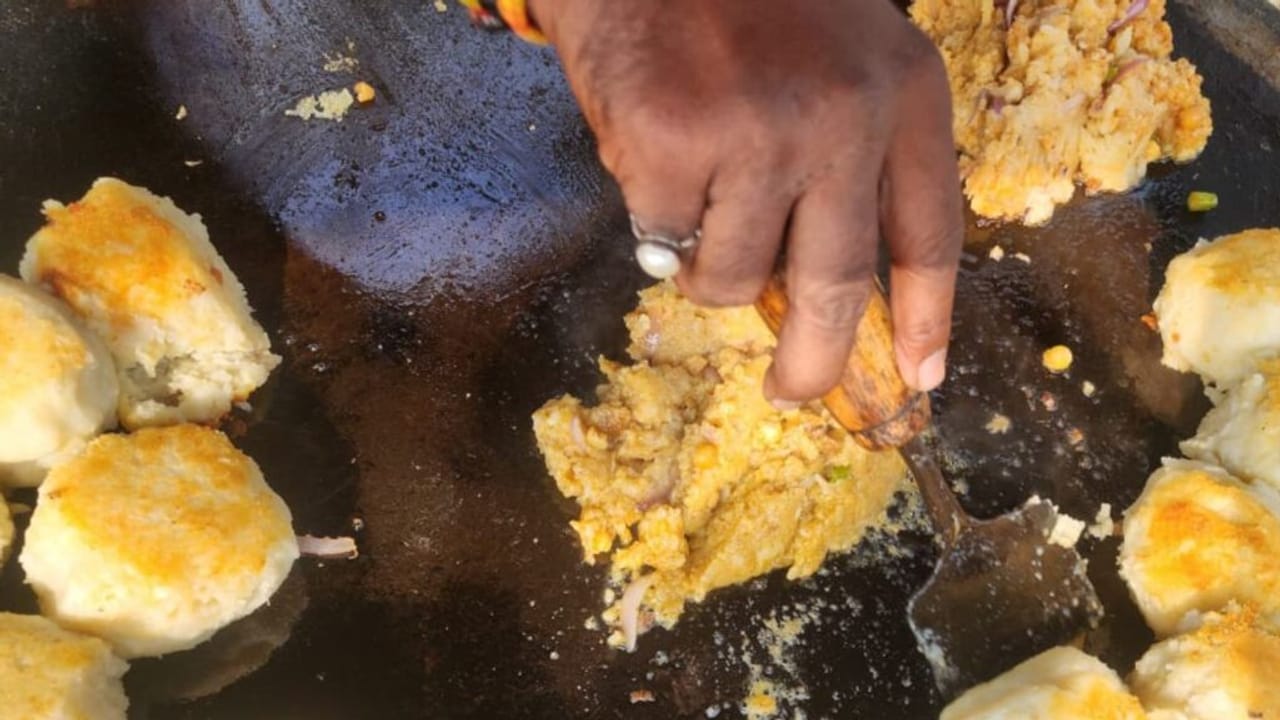 सुबह नाश्ते में ये स्पेशल डिश खाते हैं अमेठी वाले, लाजवाब स्वाद के चलते आप उंगलियां चाटने पर हो जाएंगे मजबूर