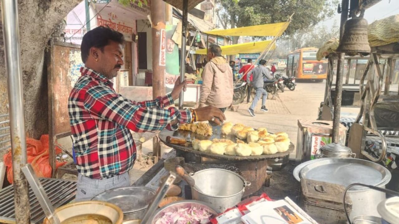 सुबह नाश्ते में ये स्पेशल डिश खाते हैं अमेठी वाले, लाजवाब स्वाद के चलते आप उंगलियां चाटने पर हो जाएंगे मजबूर