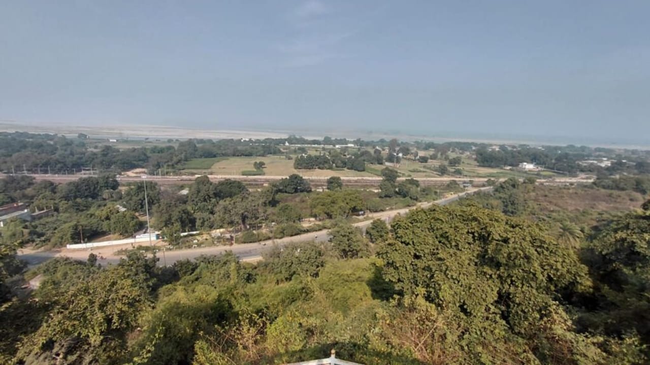 विंध्य पर्वत का क्यों झुका है सिर? हैरान कर देगी ये कहानी; देखें Photos