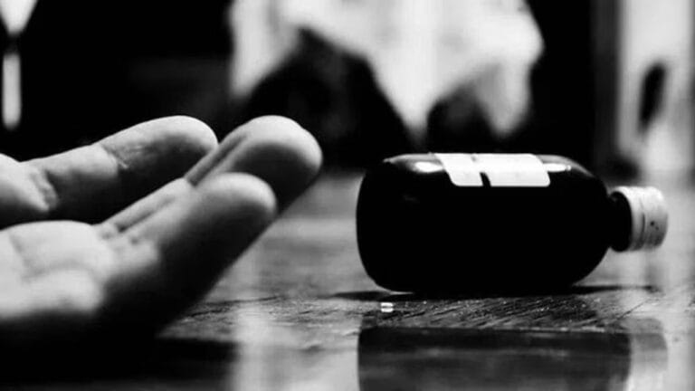 'तुझ जैसा नामर्द नहीं चाहिए है', पत्नी के ताने से तंग युवक ने तोड़ा दम