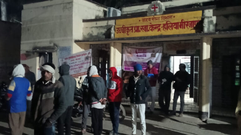 मिर्जापुर में ट्रक से टकराई बाइक, जीजा-साले की मौके पर दर्दनाक मौत