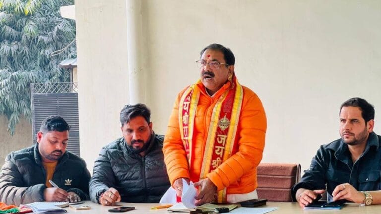 'दिमाग ठीक कर दूंगा…', SHO पर भड़के मेरठ BJP अध्यक्ष, ये है वजह