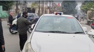 SDM की कार ने ई-रिक्शा को मारी टक्कर, स्कूली बच्चे घायल फिर भी कार से बाहर तक नहीं निकलीं मोहतरमा!