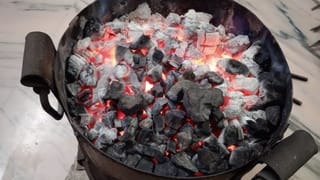 रात में खा-पीकर सोया परिवार, सुबह कमरे से मिली 2 मासूमों की डेड बॉडी, अंदर मौजूद ये चीज बनी जानलेवा