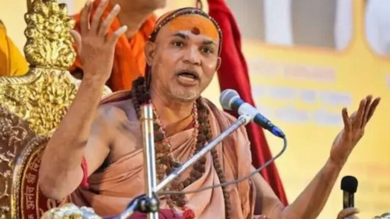 राम मंदिर के नाम पर चंदा लेने के आरोपों को शंकराचार्य ने किया खारिज