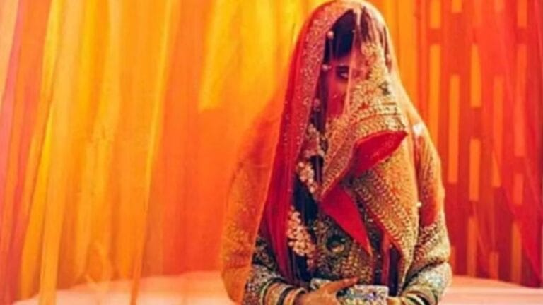 इटावा में 1 करोड़ रुपये दहेज के लिए लेखपाल पति ने पत्नी को छोड़ा