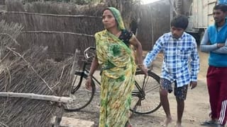 बच्चों को जंजीरों में बांध कर रखने को मजबूर माता-पिता; गाजीपुर में ये कैसी बीमारी, जिसने मचा रखा है कहर