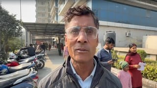 डॉक्टर ने 2 बार किया ऑपरेशन, फिर कहा ठीक नहीं होगी आंख, अब अंदर मिले 3 लेंस