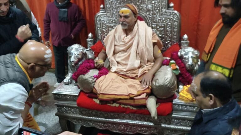 अजय राय ने भड़काया विवाद! CM को शंकराचार्य के चैलेंज की Inside Story