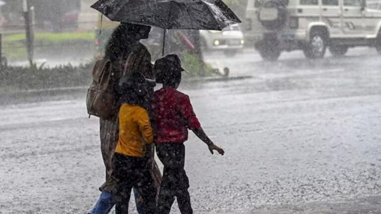 UP में फिर शुरू होगी बारिश! 27 मार्च को बदलेगा मौसम, IMD का नया अलर्ट