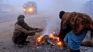 यूपी में 3 डिग्री तक पहुंचा तापमान, गोरखपुर,वाराणसी और लखनऊ में घने कोहरे का अलर्ट