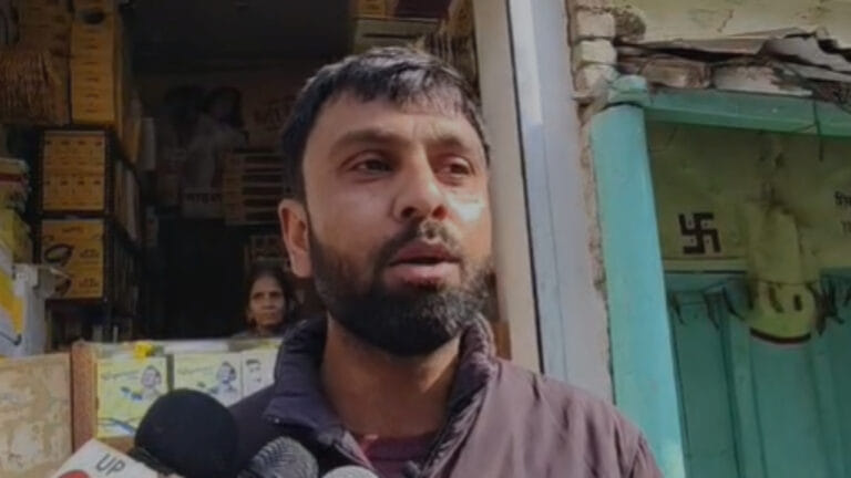 घर सील कर बेटी को अंदर ही छोड़ा... अयोध्या नगर निगम की बड़ी लापरवाही