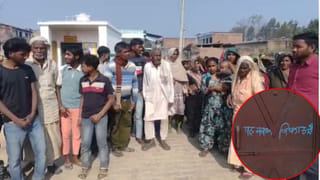 बरेली: घरों में सामूहिक नमाज़ पर बढ़ा विवाद, 200 हिंदू परिवार पलायन को तैयार; मकान बिकाऊ हैं के लगे पोस्टर