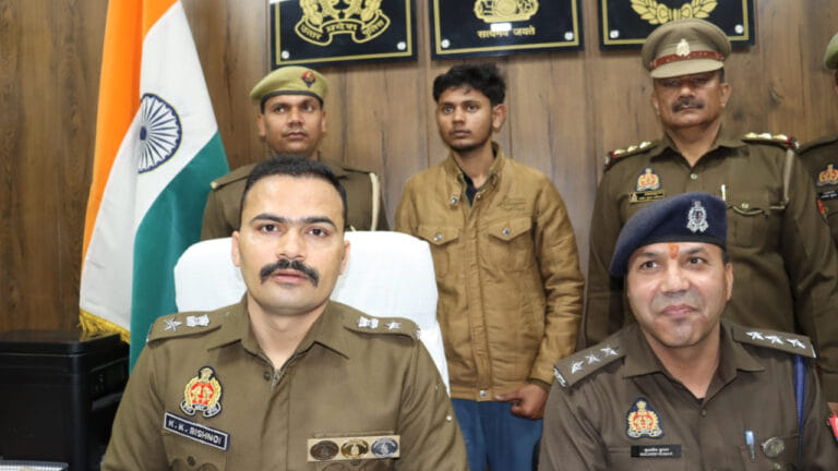 फर्जी IT अफसर बनकर ठगी, LLB छात्र गिरफ्तार; ब्लैक मनी बता ऐंठे 24 लाख