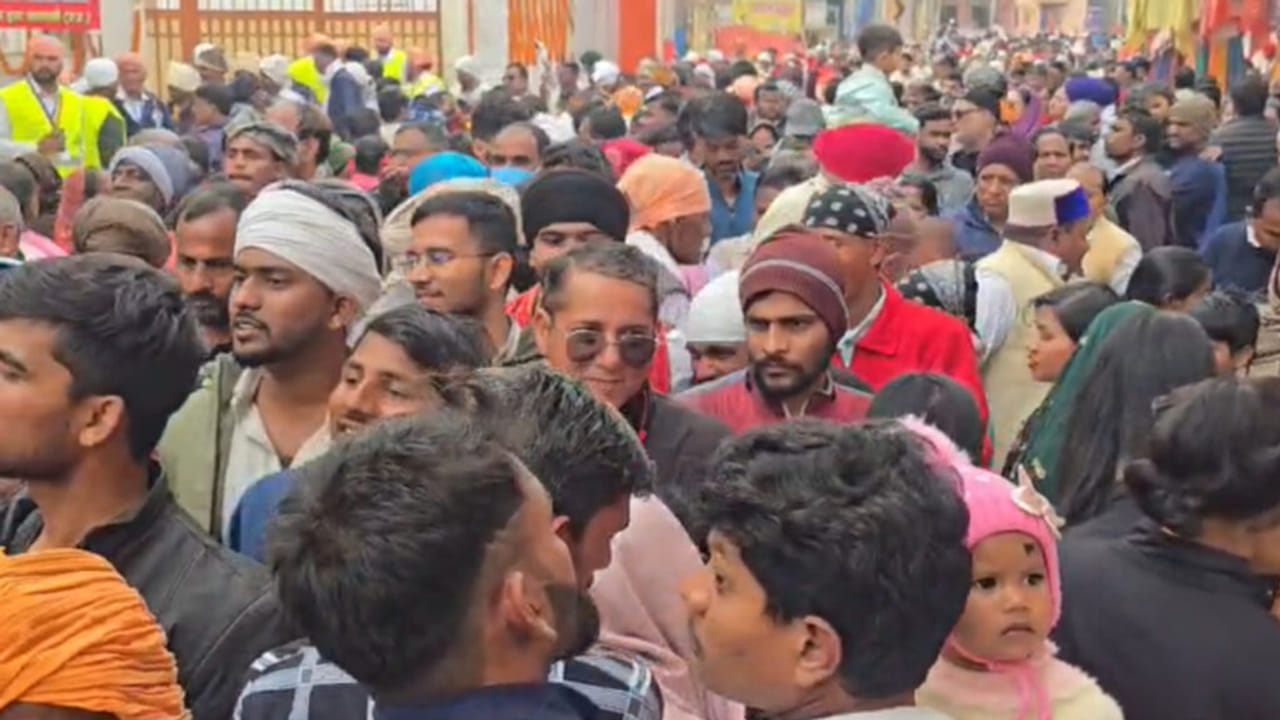 649वीं रविदास जयंती: सीर गोवर्धनपुर में लाखों श्रद्धालु उमड़े, NRI भक्तों ने चढ़ाई डॉलर की माला