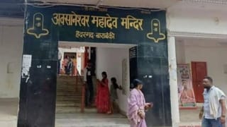 बारांबकी के अवसनेश्वर महादेव मंदिर पर चोरों का धावा, लोहे का गेट काटकर ले उड़े 25 लाख की चांदी
