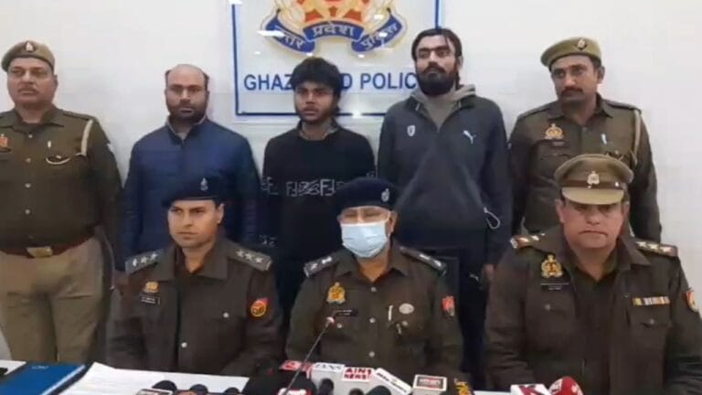 पत्नी के पड़ोसी से थे संबंध! पति ने दे दी 50 हजार में हत्या की सुपारी