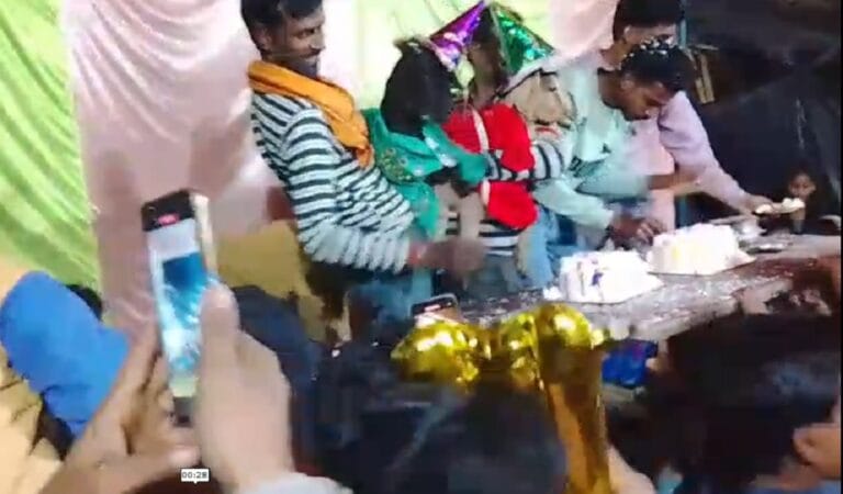 भागवत पाठ, 200 लोगों का भोज… चर्चा में दो बकरियों का बर्थडे, Video