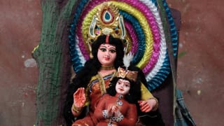 लहंगा साड़ी में होलिका, घुंघराले बालों वाले बटुक प्रह्लाद… इस बार ब्रज की होली में दिखेगा नया रंग