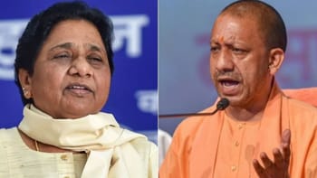 'घूसखोर पंडत' के बहाने कैसे सियासी फायदे की तलाश में हैं BJP और BSP?