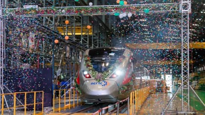 नमो भारत कॉरिडोर ने बनाया रिकॉर्ड, पहले दिन ही पहुंचे 1 लाख यात्री