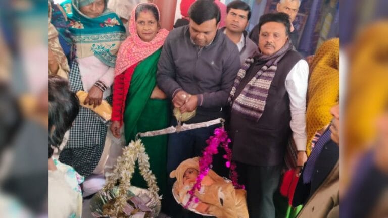 जिंदा रहेगा भाई! बरसी पर पैदा बेटे का रखा वही नाम, दान किए इतने सिक्के