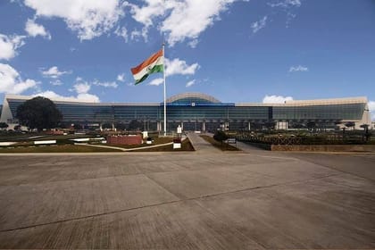 पूर्वांचल के किसानों को सौगात, एयरपोर्ट के पास बनेगा कार्गो टर्मिनल