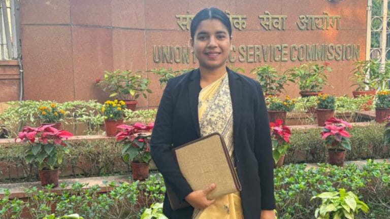 शामली की बेटी ने फिर रचा इतिहास,आस्था जैन UPSC में हासिल किया रैंक-9
