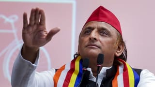 नोएडा ना आने को लेकर PM मोदी ने कसा था तंज, अब अखिलेश ने दिया ये जवाब