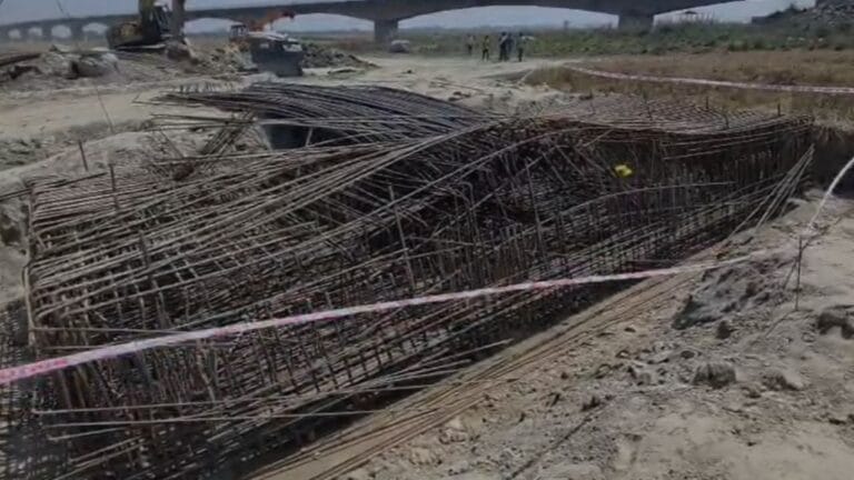 अब बलिया में गिरा सरयू नदी पर निर्माणाधीन पुल, 2 मजदूरों की मौत;हड़कंप