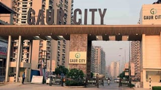 ग्रेटर नोएडा वेस्ट में फ्लैट की बालकनी से गिरकर 3 साल के मासूम की मौत